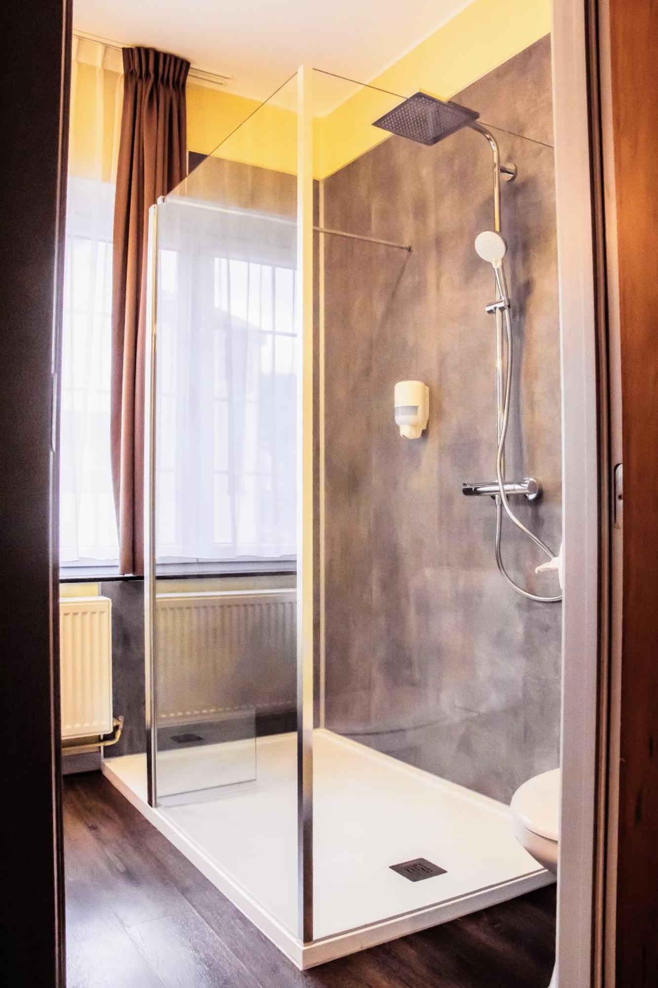 Hotel Des Postes Уфализ Стая снимка