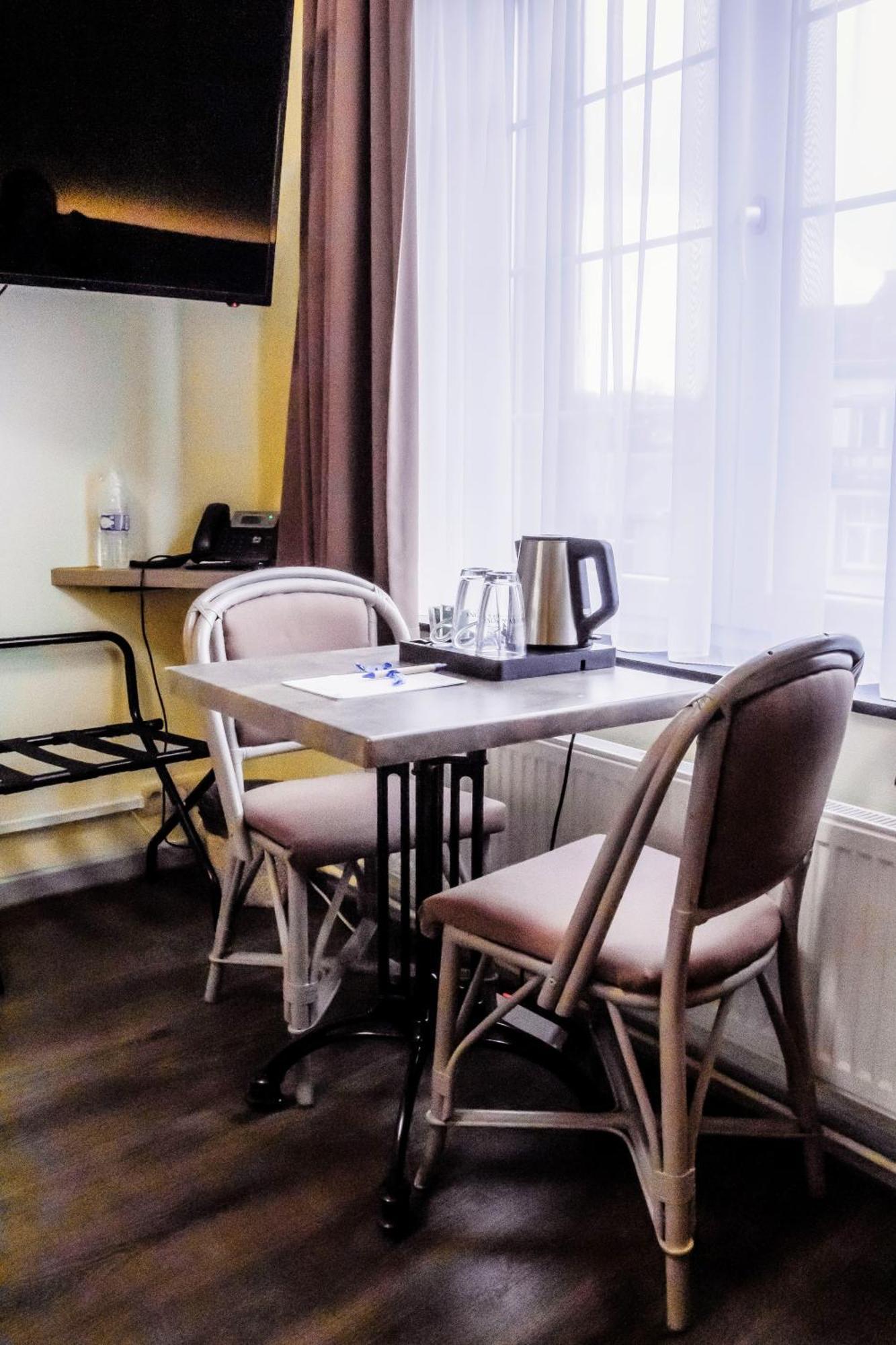 Hotel Des Postes Уфализ Стая снимка